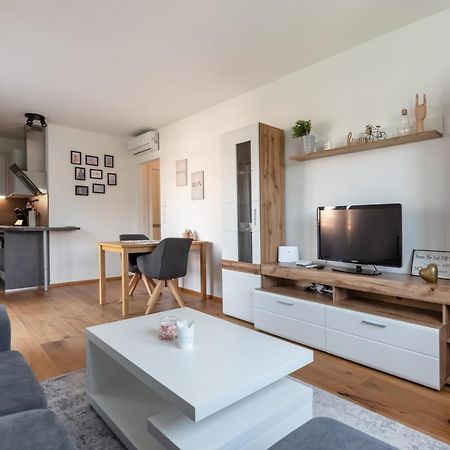 Gruene Ruhelage, 20 Minuten Ins Zentrum Und Parkgarage Wien Exterior foto