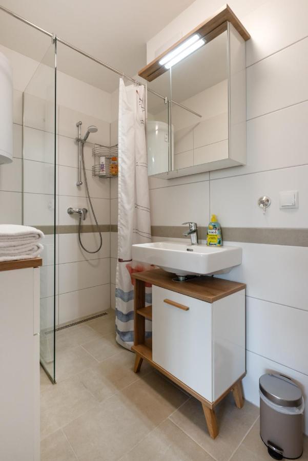 Gruene Ruhelage, 20 Minuten Ins Zentrum Und Parkgarage Wien Exterior foto